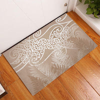 Aotearoa Maori Koru Curves Rubber Doormat Silver Ferns - Mocha