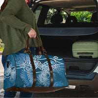 Aotearoa Maori Koru Curves Travel Bag Silver Ferns - Navy Blue