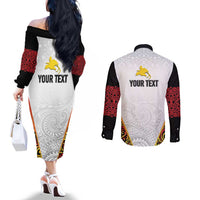 Personalized Papua New Guinea Couples Matching Off The Shoulder Long Sleeve Dress and Long Sleeve Button Shirt Hapi De bilong Indipendens PNG