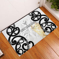 New Zealand WC2026 White Rubber Doormat Silver Fern
