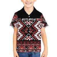 Personalised Aotearoa Waitangi Family Matching Off Shoulder Short Dress and Hawaiian Shirt Taniko Motifs - Mania Gecko LT7 Son's Shirt Red - Polynesian Pride