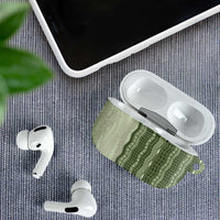 Vintage Sage Green Hawaiian Traditional Kapa Mix Flowers Lei AirPods Case