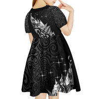 Maori Matariki Kid Short Sleeve Dress Landscape Styled Fern - Monochrome