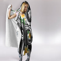 Kanaka Maoli Hawaii Plumeria Hooded Blanket Dancing Tentacles Black Style LT7 - Polynesian Pride
