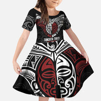 Maori Hongi Toitu Te Tiriti Family Matching Off Shoulder Maxi Dress and Hawaiian Shirt Tangata Tiriti Stand With Tangata Whenua LT7 Daughter's Dress Black - Polynesian Pride