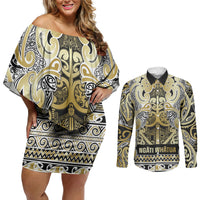 Aotearoa Iwi Ngati Whatua Couples Matching Off Shoulder Short Dress and Long Sleeve Button Shirt Maori Wharenui House Tribal Pattern LT9 Gold - Polynesian Pride