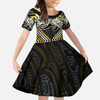 Gold Aotearoa Tukutuku Manawa Tapu Family Matching Summer Maxi Dress and Hawaiian Shirt Ta Moko Toi Maori LT9 Daughter's Dress Gold - Polynesian Pride