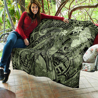 Pacific Beauty Girl Quilt Green Polyneisan Tribal Vintage Motif