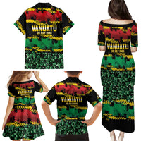 Vanuatu 46th Year Anniversary Family Matching Puletasi and Hawaiian Shirt 30 July 1980 Hibiscus Seamless Pattern
