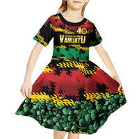 Vanuatu 46th Year Anniversary Kid Short Sleeve Dress 30 July 1980 Hibiscus Seamless Pattern