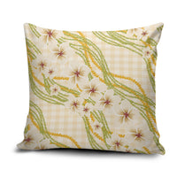 Melemele Ahiahia Hawai'i Palaka Plumeria Pillow Cover Puakenikeni and Maile Lei
