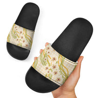 Melemele Ahiahia Hawai'i Palaka Plumeria Slide Sandals Puakenikeni and Maile Lei