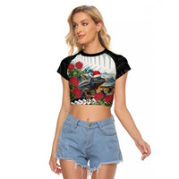 Meri Kirihimete Tuatara Raglan Cropped T Shirt New Zealand Fern with Puhutukawa Flowers