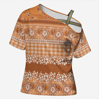 Hawaiian Hibiscus Honu Cross Shoulder Shirt Gold Mele Kalikimaka Palaka Spirit - Polynesian Pride