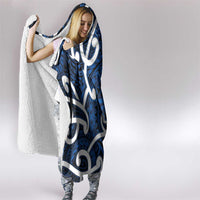 Aotearoa Maori Kowhaiwhai Hooded Blanket Kikorangi Puhoro and Patiki
