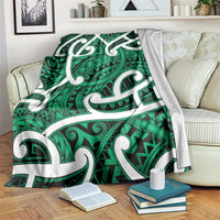 Aotearoa Maori Kowhaiwhai Blanket Kakariki Puhoro and Patiki