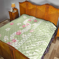 Leaf Green Hawaii Anthurium Plumeria Lei Quilt