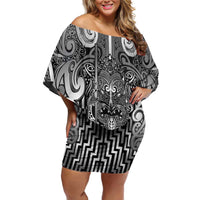 Custom New Zealand Taiaha Maori Off Shoulder Short Dress Kiwikiwi Minimalist Silver Fern Tukutuku Motif LT9 Women White - Polynesian Pride
