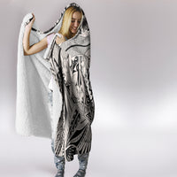 Polynesia Hooded Blanket Tribal Polynesian Spirit With Beige Pacific Flowers LT9 - Polynesian Pride