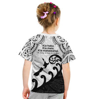 Kia Haka Maori language Kid T Shirt Te Reo Maori Inspired Art