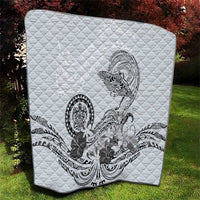 Polynesian Manta Ray Quilt Gray Floral Turtle Tattoo - Polynesian Pride
