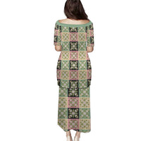 Seamless Pattern Maile and Pikake Lei Puletasi Squares Maile Leaf - Polynesian Pride