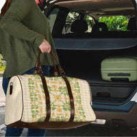 Squares Puakenikeni and Kalo Travel Bag Beige Palaka Hawaiian Quilt Pattern - Polynesian Pride