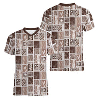 Vintage Aloha Block Quilt Women V-Neck T-Shirt Beige Inspired Lei Motifs - Polynesian Pride