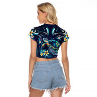 Plumeria Turtles Traditional Tribal Raglan Cropped T Shirt