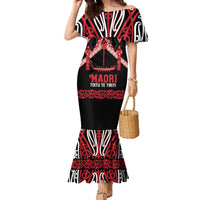 Toitu Te Tiriti Waitangi Family Matching Mermaid Dress and Hawaiian Shirt Black Wharenui House LT9 Mom's Dress Black - Polynesian Pride