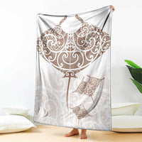 New Zealand Manta Ray Tattoo Blanket Aotearoa Maori Haehae Beige - Polynesian Pride