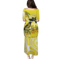 Bellbird New Zealand Puletasi Korimako Kowhai Maori Pattern