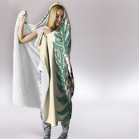 Endemic Tomtit New Zealand Hooded Blanket Miromiro Manuka Silver Fern Maori Pattern