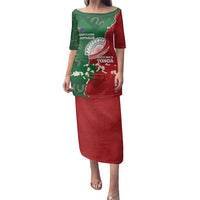 Custom Tonga And Australia Rugby Family Matching Puletasi and Hawaiian Shirt Mate Maa Tongan Ngatu Mix Kangaroos Aboriginal LT14 Mom's Dress Green - Polynesian Pride