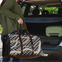 Black Aloha Hawaii Shell Lei Travel Bag Palaka Hebrew Cone Honey Cowrie Elegant Curves - Polynesian Pride