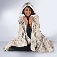 Beige Aloha Hawaii Shell Lei Hooded Blanket Palaka Hebrew Cone Honey Cowrie Elegant Curves - Polynesian Pride