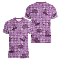 Purple Palaka Hawaii Cowboy Women V-Neck T-Shirt Puakenikeni Lei Paniolo Papale Seamless Vibes - Polynesian Pride