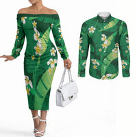 Green Banana Leaf Hawaii Couples Matching Off The Shoulder Long Sleeve Dress and Long Sleeve Button Shirt Lau Maia Plumeria Tropical Summer Vibes LT14 Green - Polynesian Pride
