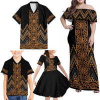 Gold Aotearoa Mangopare Kowhaiwhai and Niho Taniwha Family Matching Off Shoulder Maxi Dress and Hawaiian Shirt Maori New Zealand LT14 - Polynesian Pride