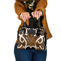 Karaka Aotearoa Atua Tumatauenga Personalised Shoulder Handbag Maori God Of War Tiki With Taiaha LT14 One Size Orange - Polynesian Pride