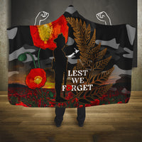 New Zealand ANZAC Day Hooded Blanket Lest We Forget Silver Fern With Camouflage LT14 One Size Black - Polynesian Pride