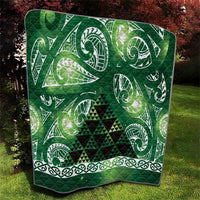 Matariki New Zealand Quilt NZ Niho Taniwha Maori New Year Green Galaxy