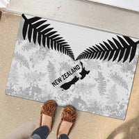 Custom New Zealand Silver Fern Football Rubber Doormat Go Aotearoa Grunge White - Polynesian Pride
