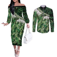 Green Traditional Cloak Aotearoa Couples Matching Off The Shoulder Long Sleeve Dress and Long Sleeve Button Shirt Maori Paua Shell Korowai Pattern