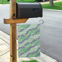 Pastel Green Hawaii Palaka Honohono Pikake Garden Flag Hawaiian Orchid Lei Polynesian Pattern - Polynesian Pride