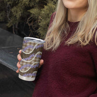 Brown Hawaii Palaka Honohono Pikake Tumbler Cup Hawaiian Orchid Lei Polynesian Pattern - Polynesian Pride