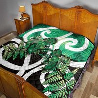 Piwakawaka New Zealand Matariki Quilt Maori New Year Silver Fern Green Galaxy