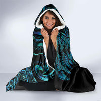 Maripi New Zealand Hooded Blanket Maori Weapon Paua Shell Haka Fern