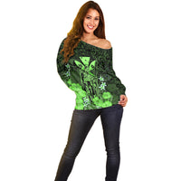 Personalised King Kamehameha Day Hawaii Off Shoulder Sweater Polynesia Tribal Kanaka And Hibiscus Green LT14 - Polynesian Pride
