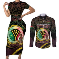 Personalised Vanuatu Couples Matching Short Sleeve Bodycon Dress and Long Sleeve Button Shirt Yumi 45th Hapi Independens Dei - Black Version LT14